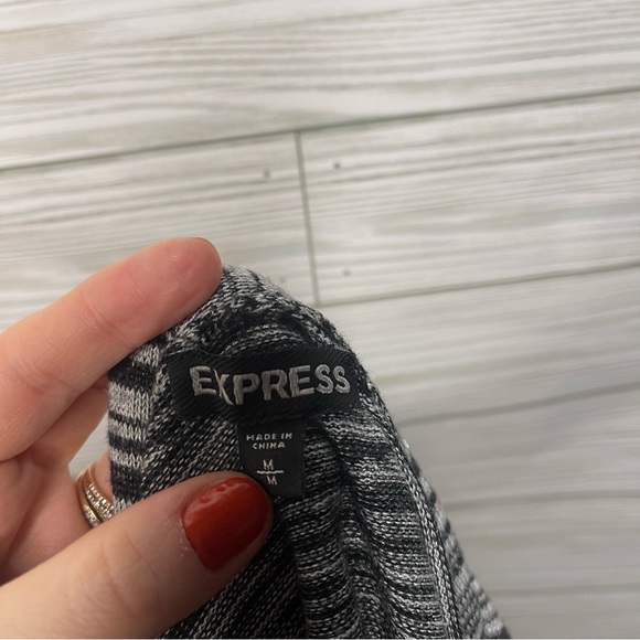 🫶 Express Cardigan - Picture 4 of 5